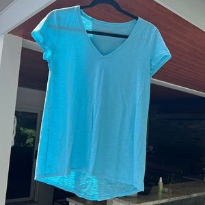 NWOT size small lily shirt